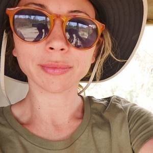 Meet your Posher, Gloria